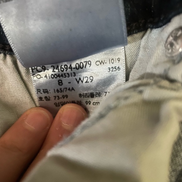 Jean Capris - Picture 4 of 4